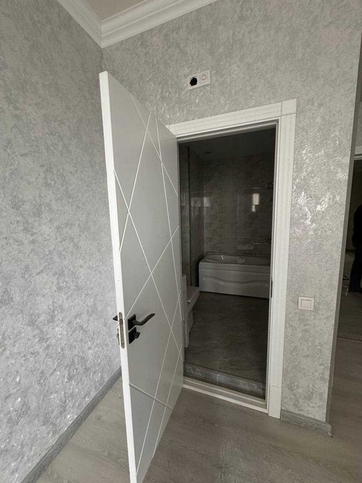 Продается квартира 93 кв метра на 1 этаже с готовым ремонтом