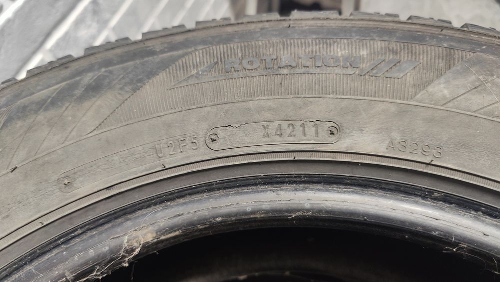 Обменяю шины зима DUNLOP