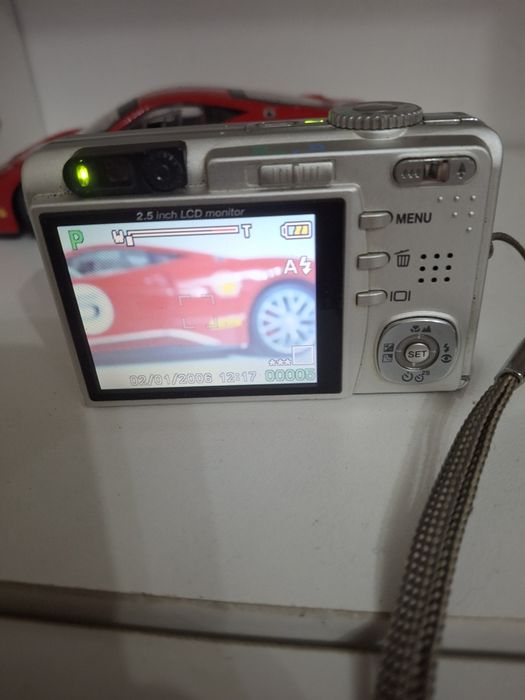 Цифровая камера  Rekam