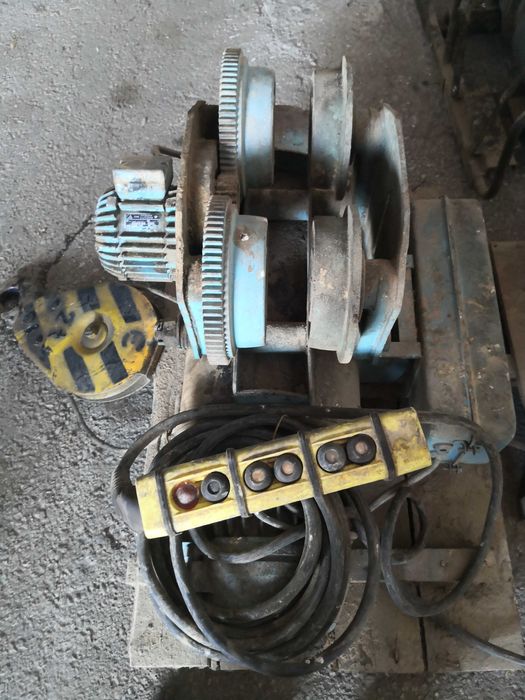 Въжен телфер 2 тона