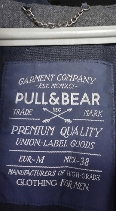 Четири мъжки парки, в много добро състояние.