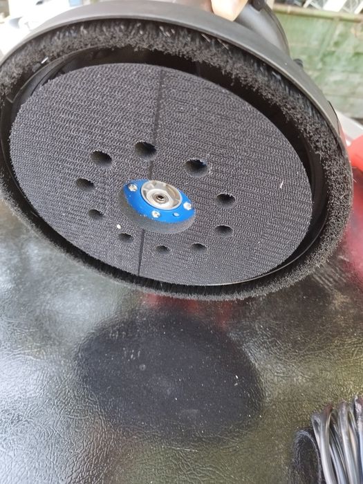 Шлайф машина за стени и тавани.