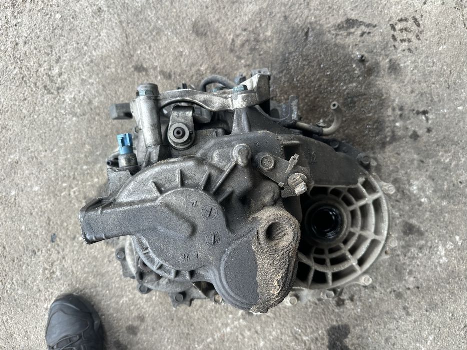 Скоростна кутия Нисан Кашкай / Nissan Qashqai j10 2.0dci