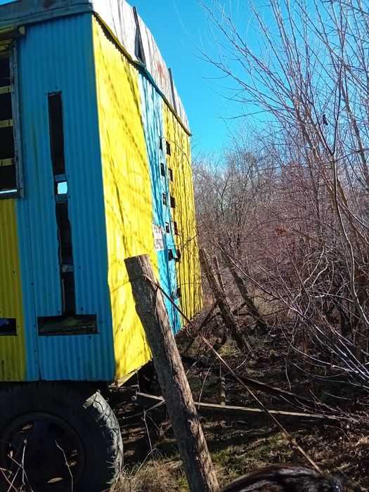 Фургон подвижен за пчеларство/пчели