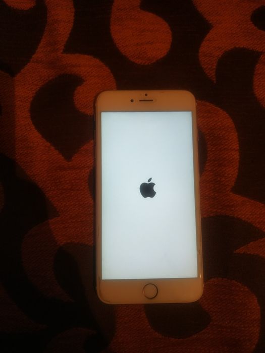 Продам Iphone 6s Plus