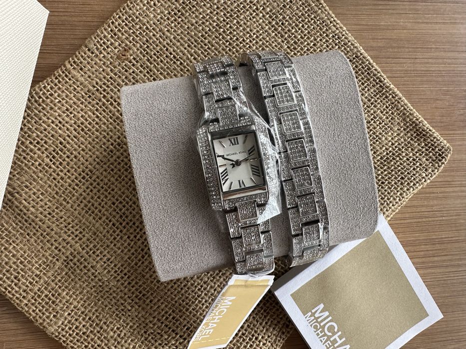 Ceas Michael Kors Lady Silver Petite Emery MK4836