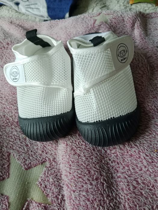 Продам детские летние башмачки