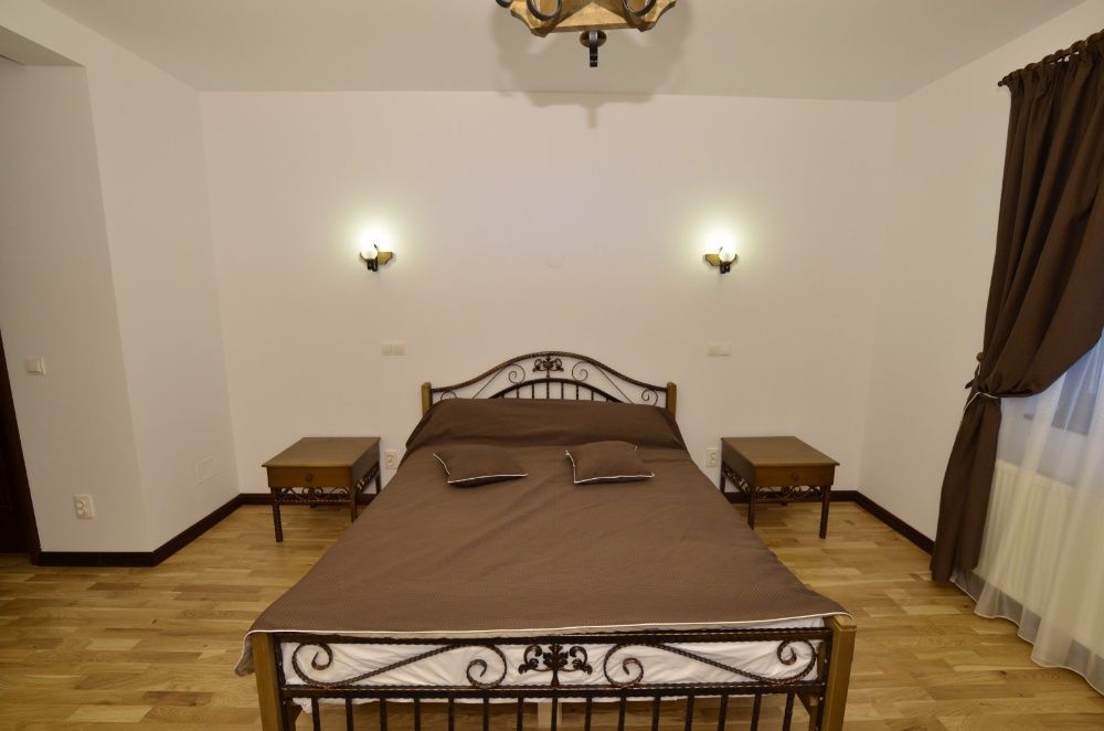 Cabana de inchiriat cu  Jacuzzi & Saună