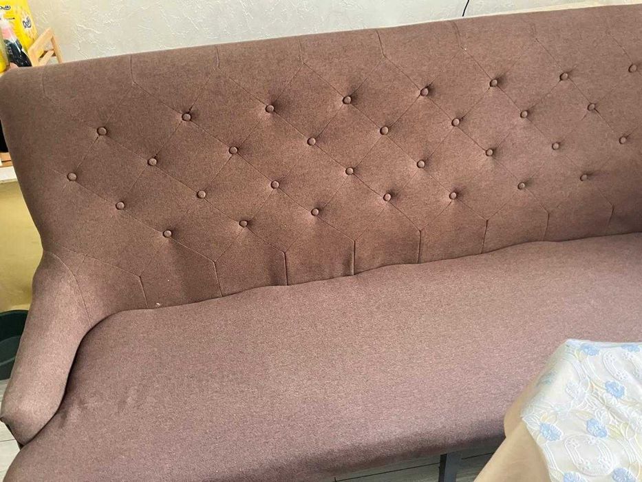 диван в отличном состояний