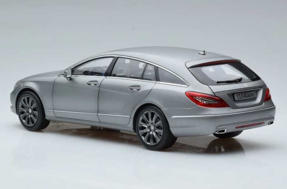 Macheta metalica - Mercedes-Benz CLS-Class 2012, Gri,1:18 Norev.