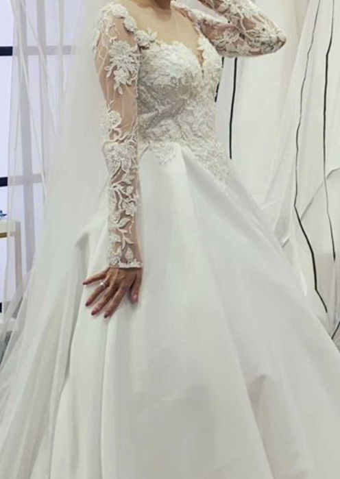 Свадебное платье