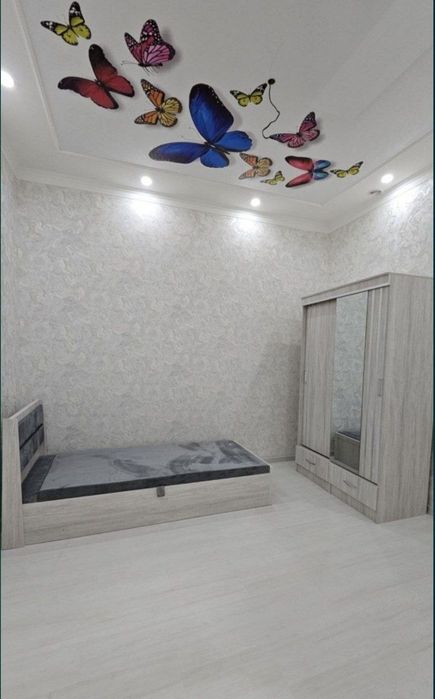 Срочно сдаётся 4 комнатный дом в Сергели возле метро 4 станции.