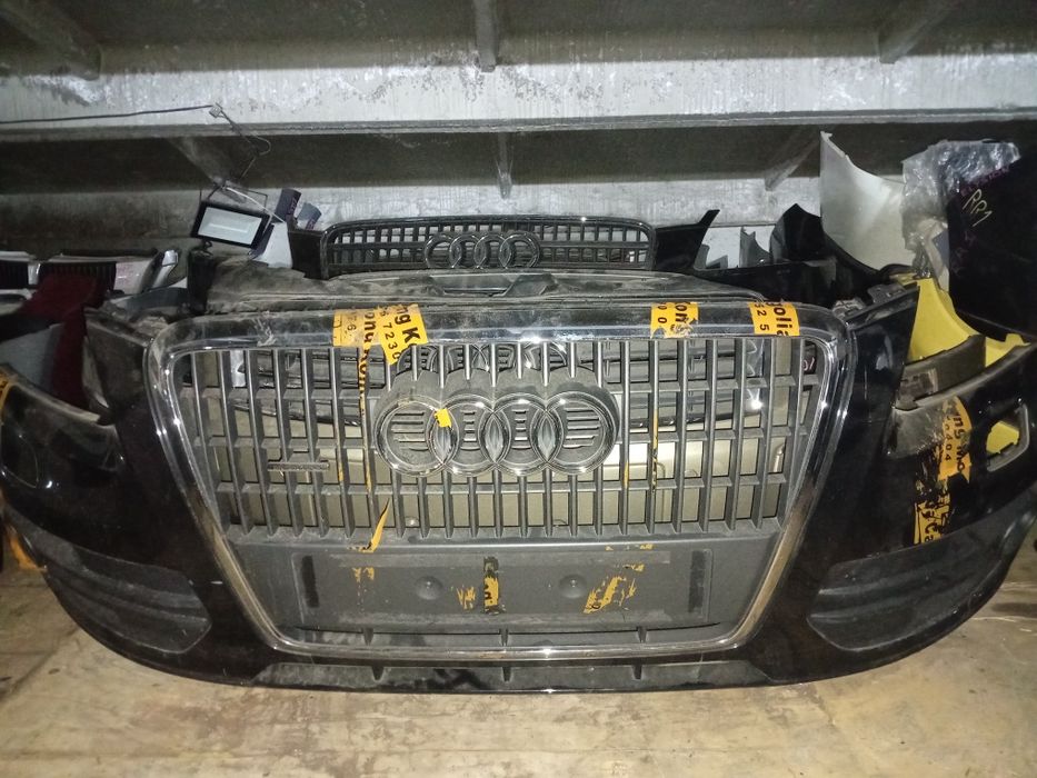 Передний бампер Audi Q5