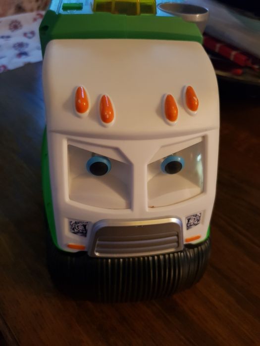 Мистър Дъсти, Камион