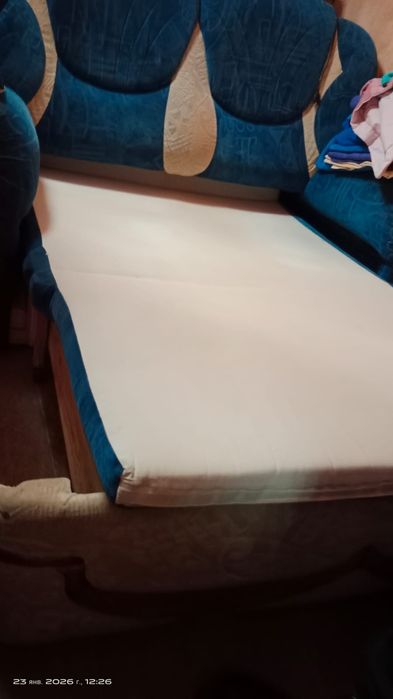 Продам диванчик выдвижной