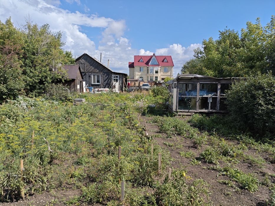 Продам дом с большим участком