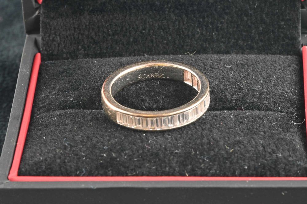 Suarez Пръстен Халка Злато 750 (18К) с 24 диаманта 1.2 кт. Размер 52