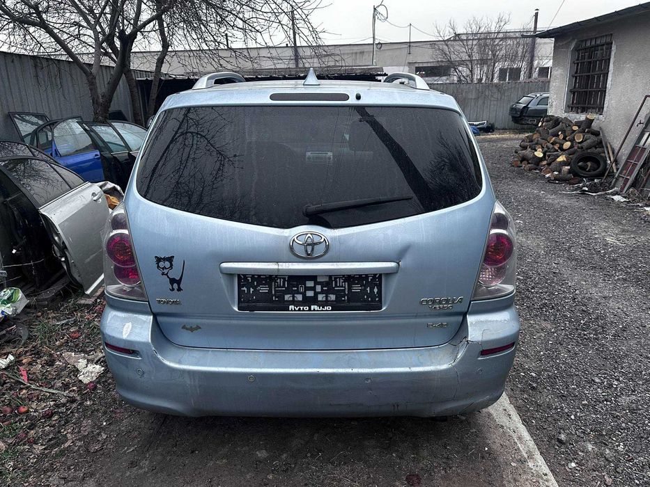 На Части Toyota Corolla Verso 2007г 2.2 D-Cat 177к.с