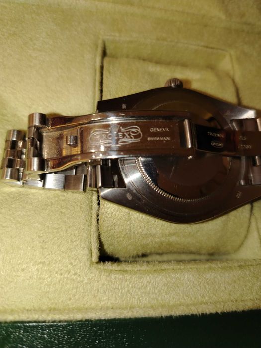 Продавам Часовник ROLEX