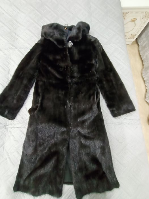 Продам норковую шубу. 50 тыс.