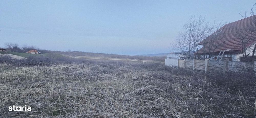 Teren de vânzare, loc. Paleu