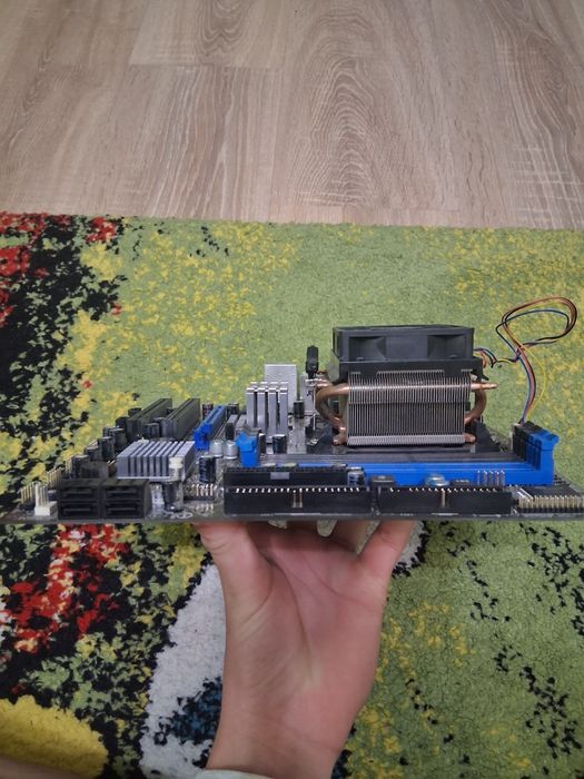 Дънна платка amd 760gm-e51 fx ,  am3+ socket