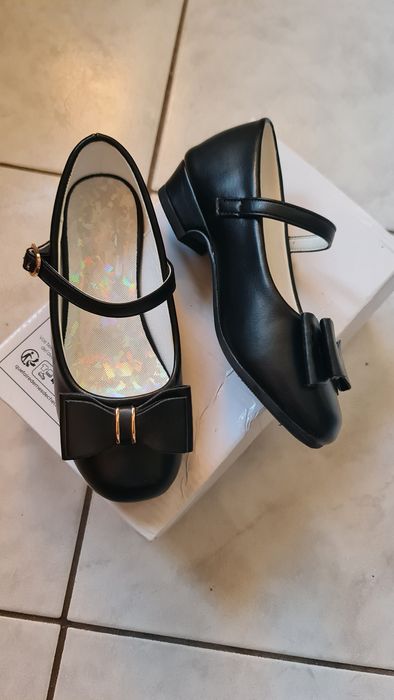 Pantofi piele negri  fete mar 28