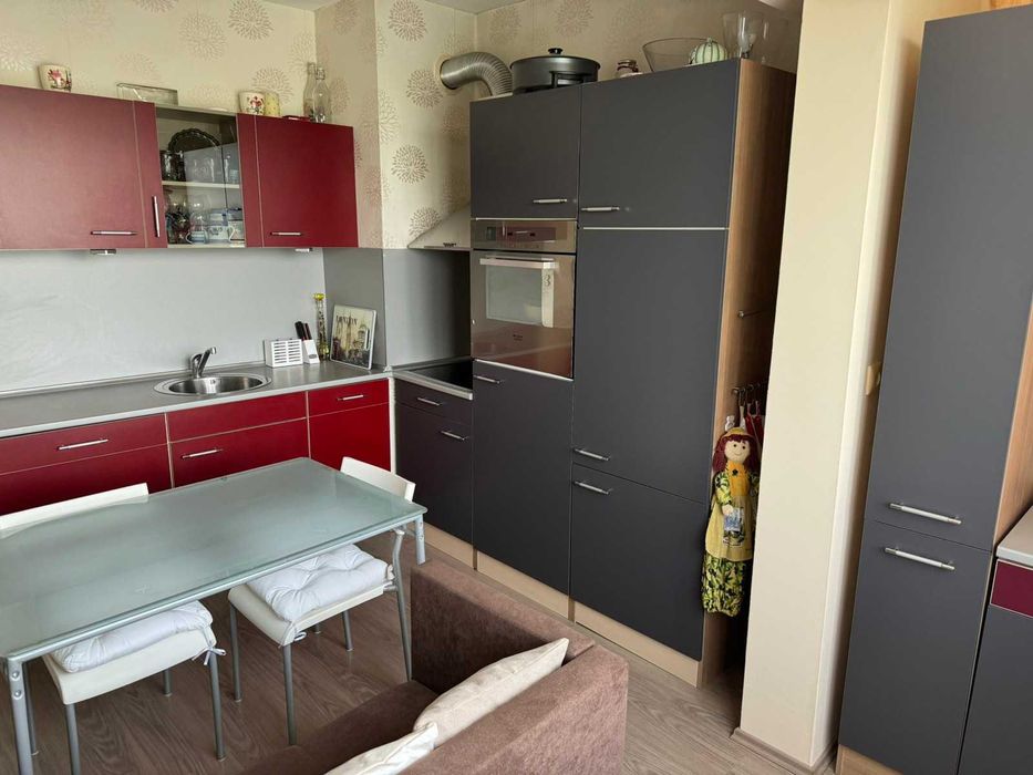 Продава тристаен апартамент в Люлин 5 град София