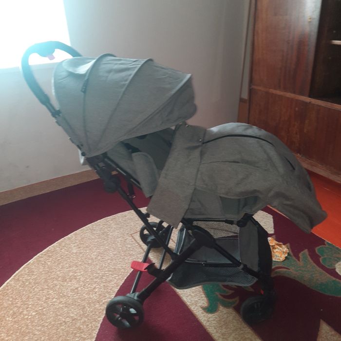 Коляска жаңа күйінде тур .