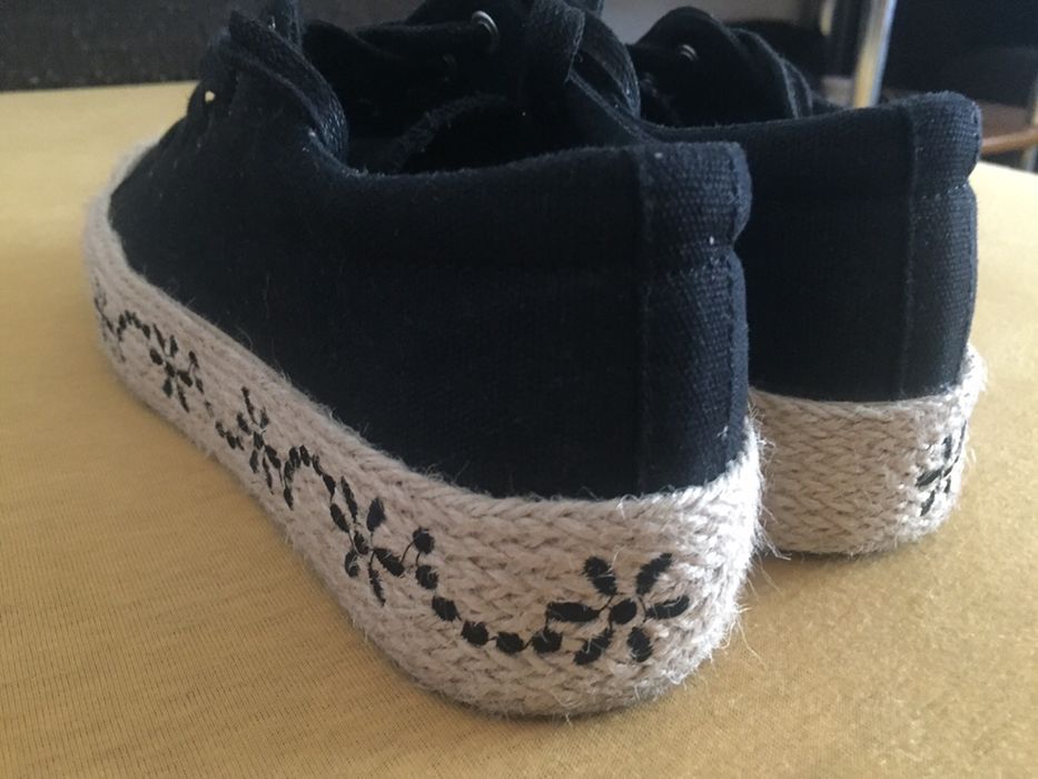 Pantofi sport, negri, talpa model decorativ