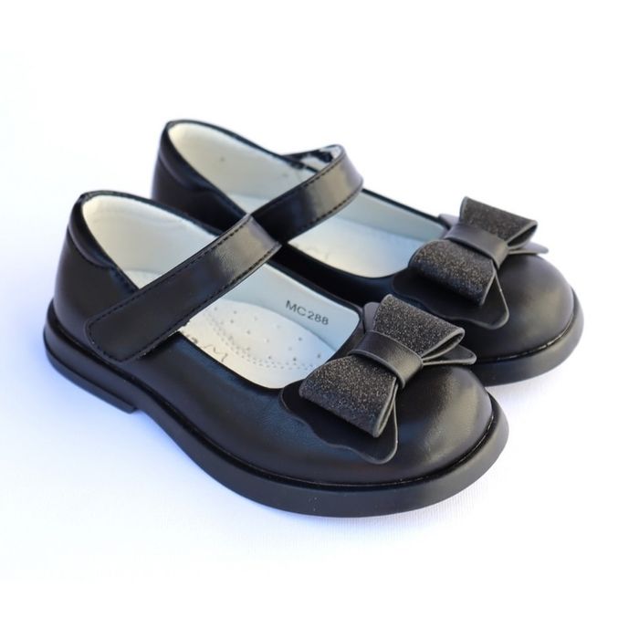 НОВО! Детски черни официални обувки с панделка