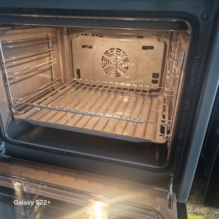 Фурна за вграждане SIEMENS Pyrolyse