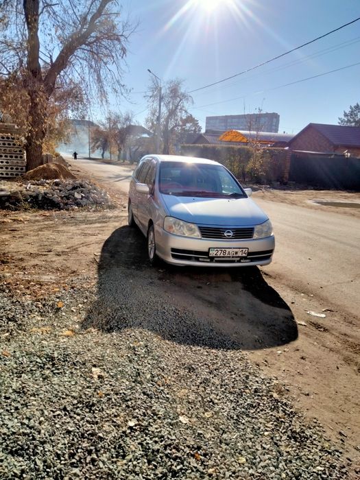 Минивэн Ниссан Либерти