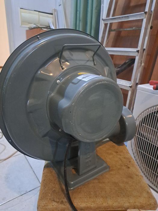 Вентилятор воздухаотвод..диаметр 150