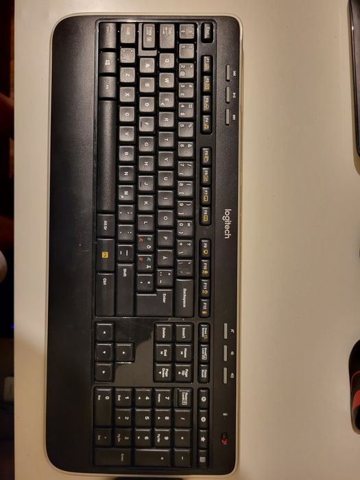 kit logitech tastatura k520 cu mouse m325 + un unifying