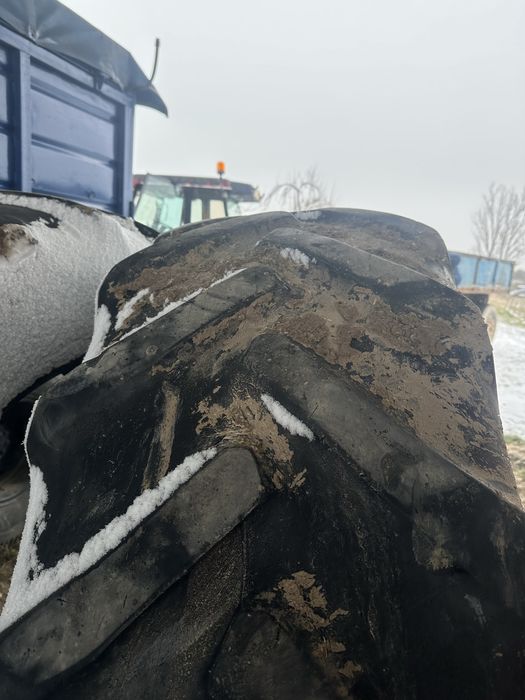 Vand cauciucuri tractor