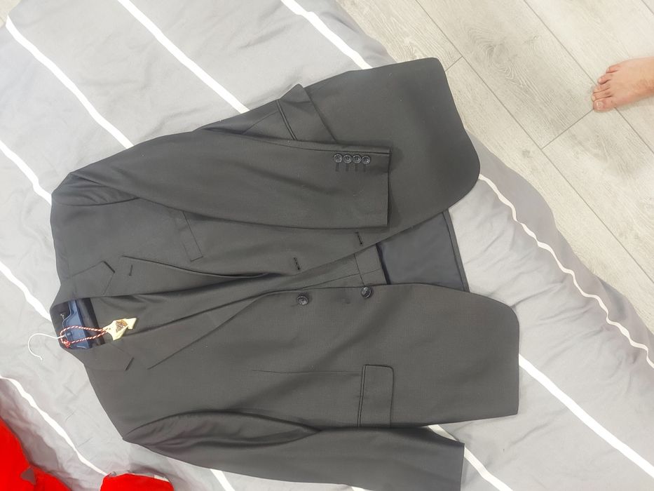 Продам мужской костюм