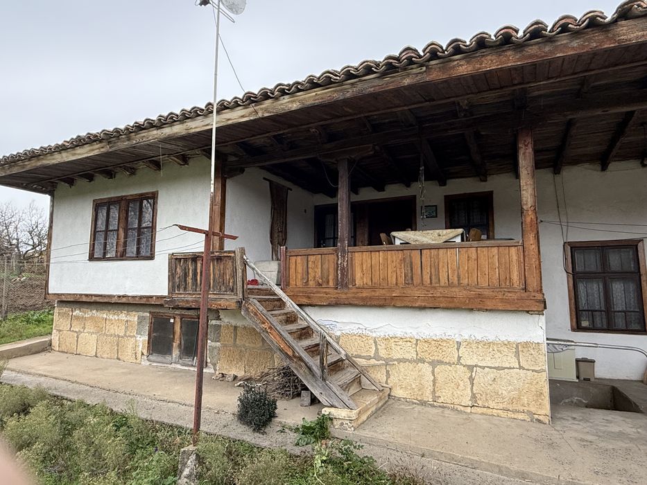 Продава се Къща в с. Осенец, Област Разград - 120 кв.м за 185 €/кв.м - Снимка #1