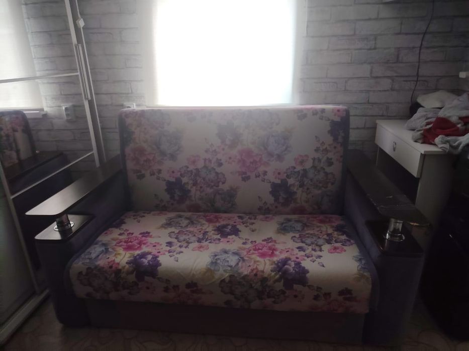 Продам диван б/у
