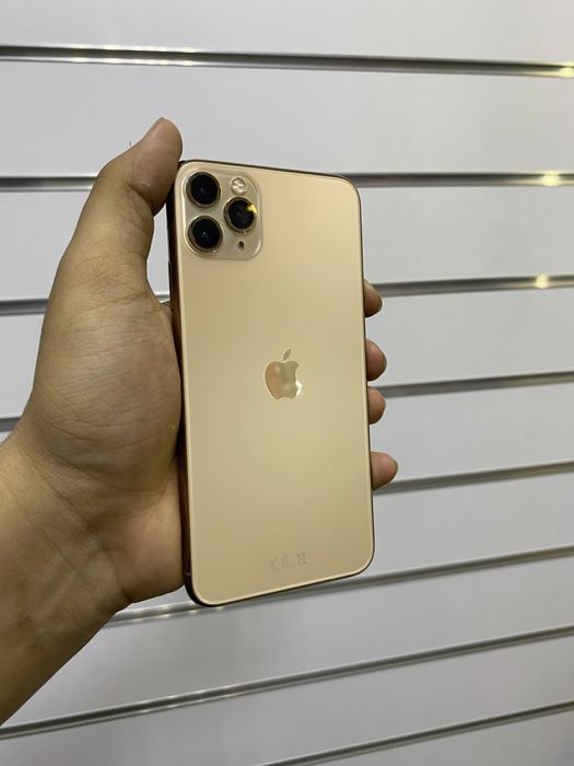 Продам iPhone 11 Pro Max 256 ГБ