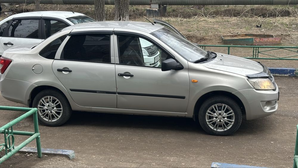 Продам 4 титанки R14 4*98