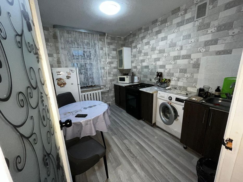 Продаётся 3-комнатная квартира Ауэзова 57