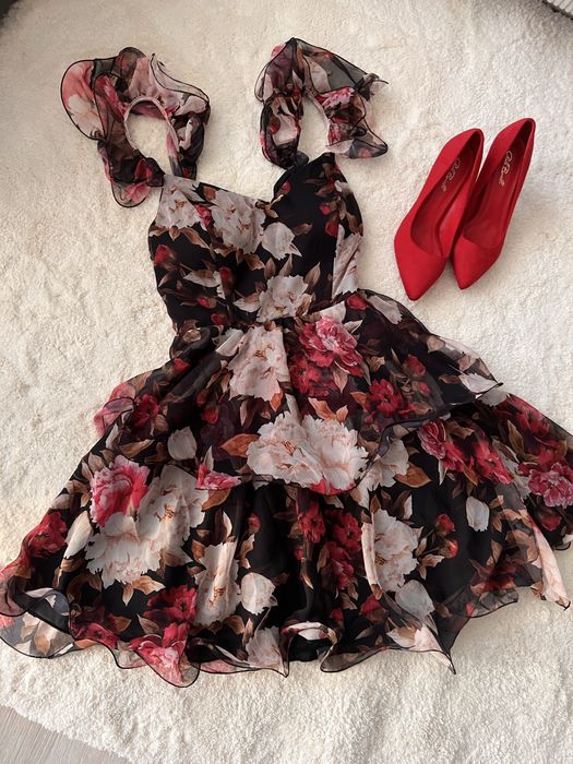 Стилетто в червено