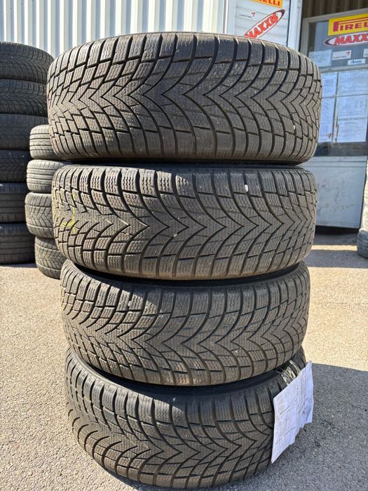 Комплект Оригинални лети джанти за Мерцедес със зимни гуми MOMO