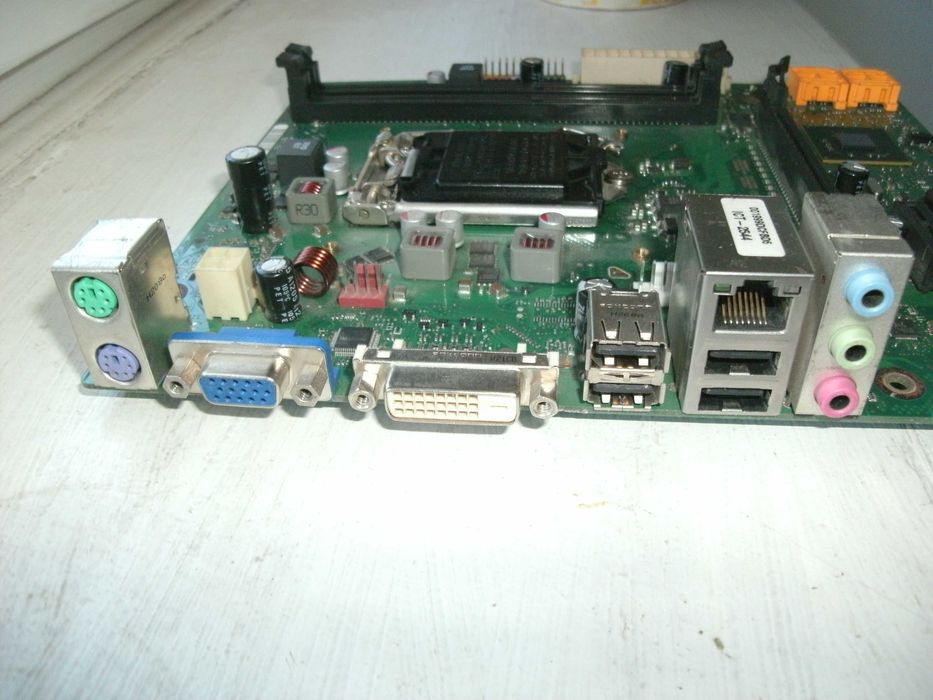 Fujitsu H61 S1155