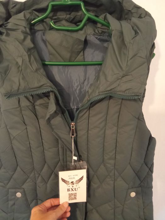 Женские безрукавки