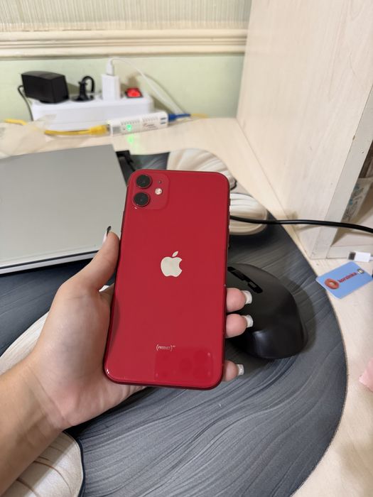 Iphohe 11 (PRODUCT) Red