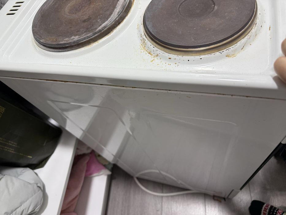 Продажа б/у электрической плиты