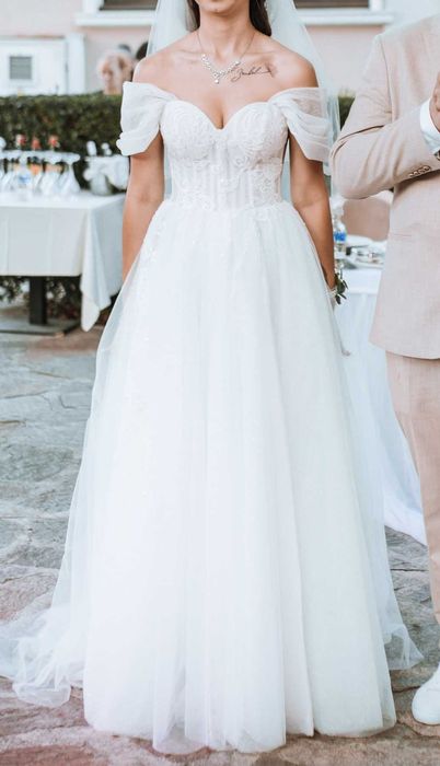 Продавам булчинска рокля