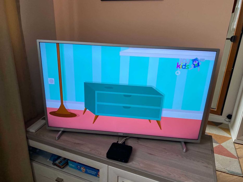 43 inch. Smart TV - Philips
